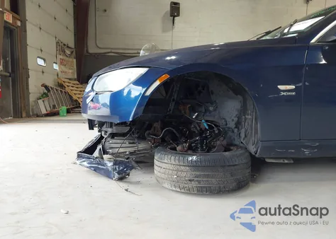 2011 BMW 335I xDrive z USA, uszkodzony, nr VIN WBAKF9C5XBE262176